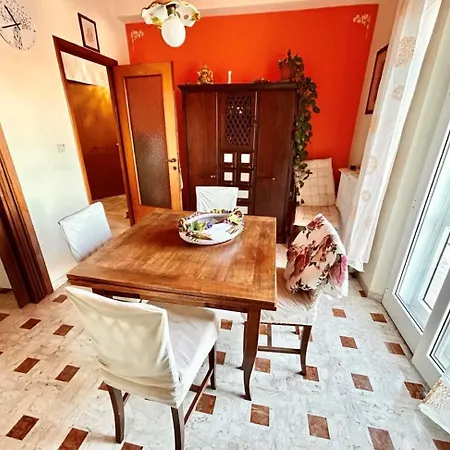 Quadrilo Federico A Centro Apartment Sirolo
